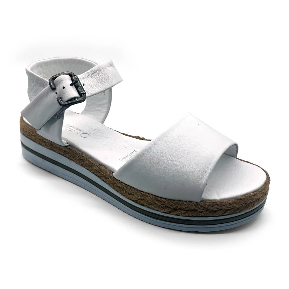 Bueno Women's Andy White Natural Fit Footwear
