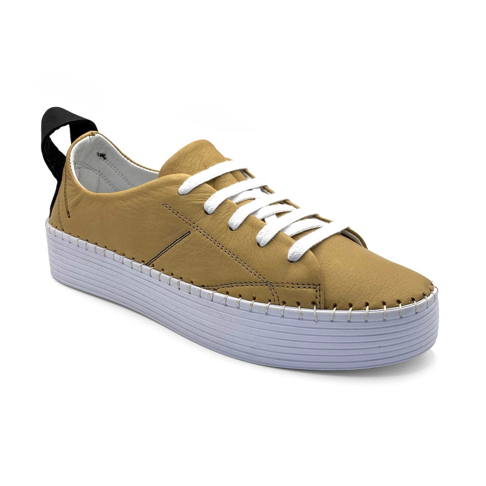 Bueno Women's Sailor Scissors Natural Fit Footwear