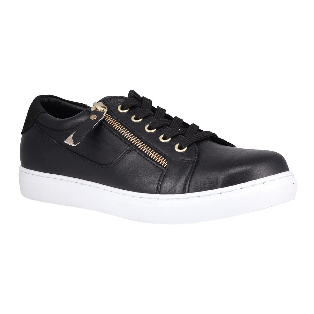 Cabello Women's EG520 Black Natural Fit Footwear