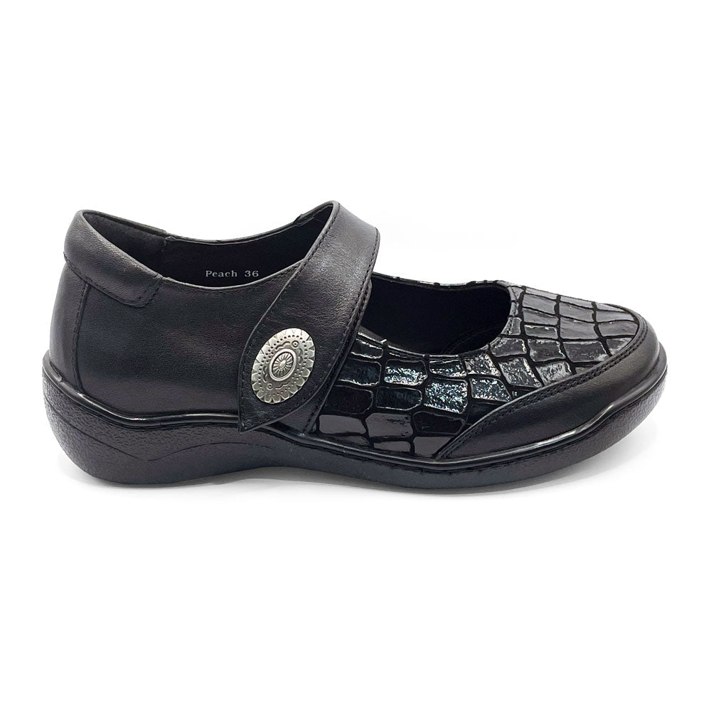 Klouds Women's Peach Croc Stretch Natural Fit Footwear
