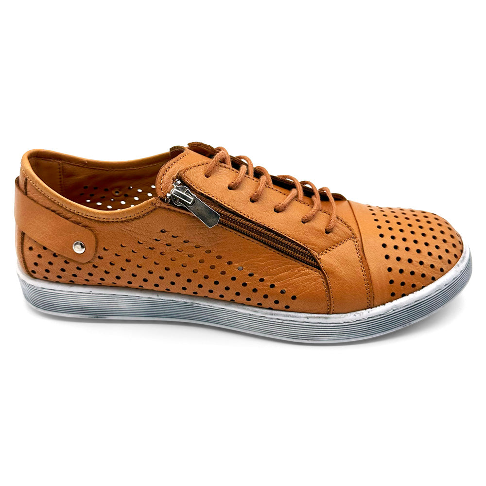 Cabello Women's EG17 Tan Natural Fit Footwear