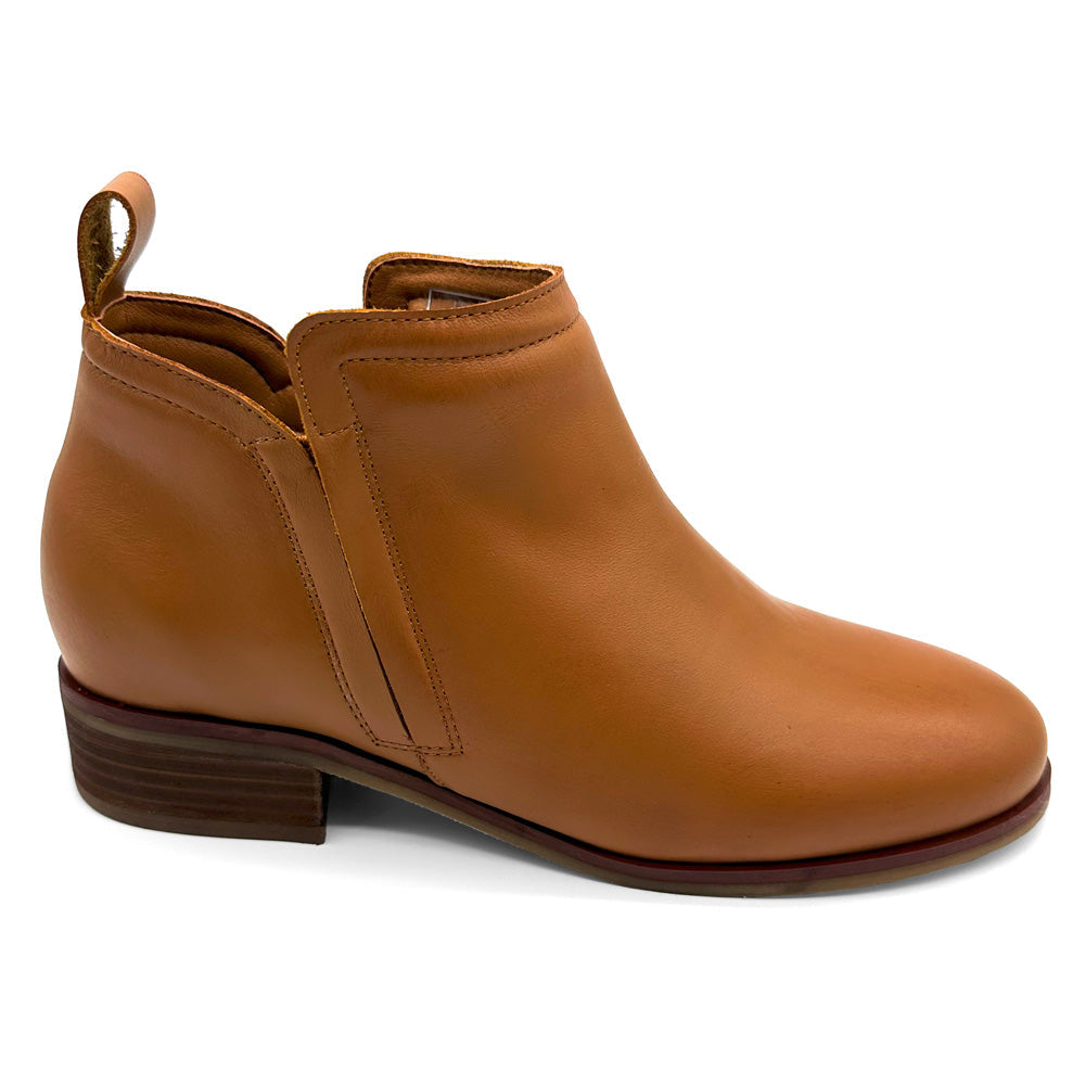 Human Women's Sine Tan Natural Fit Footwear