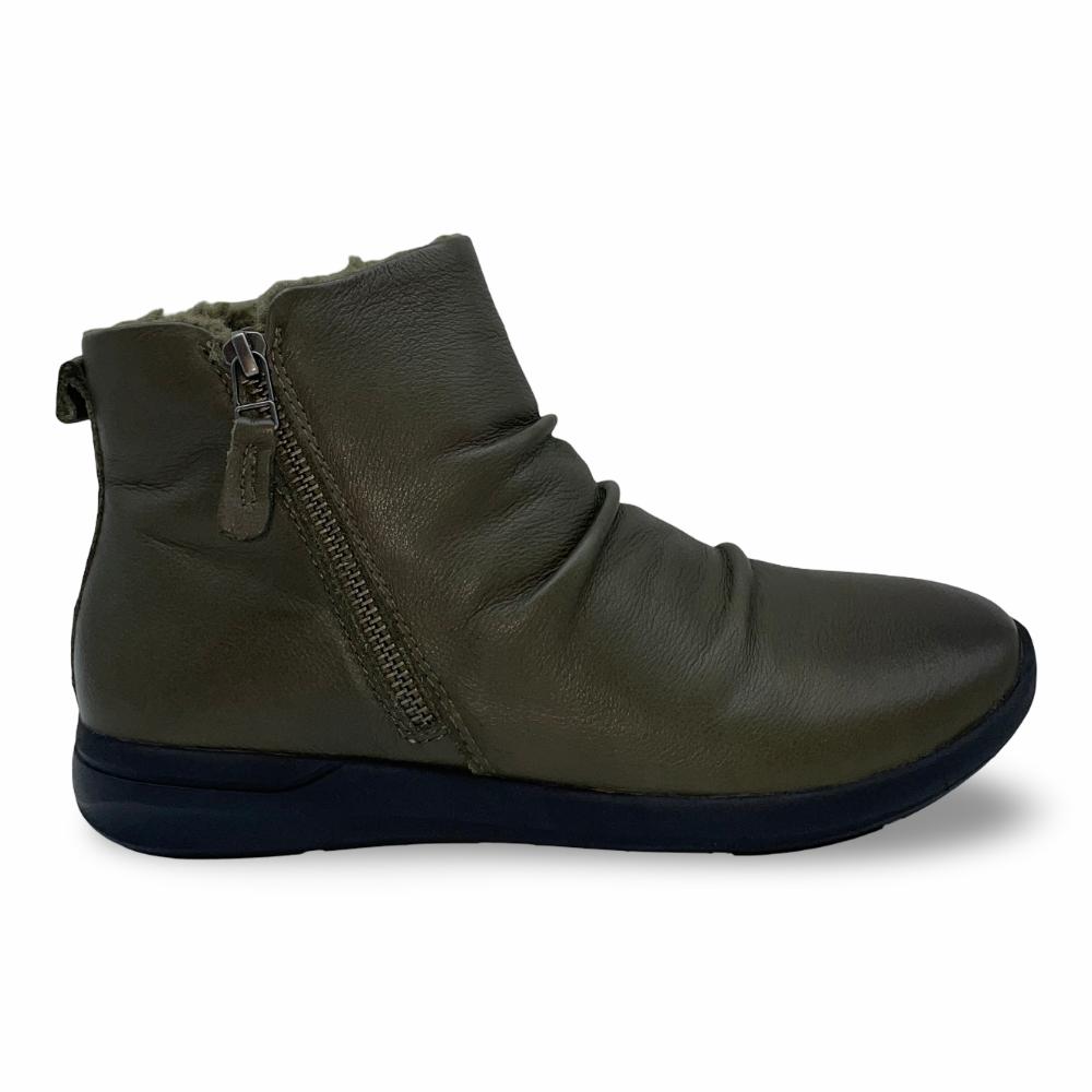 Scholl Orthaheel Women's Nina II Olive