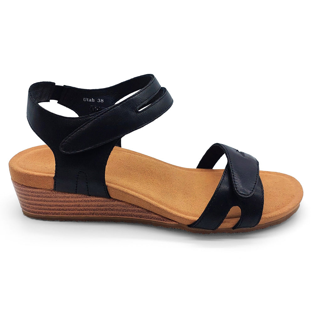Silver Lining Women's Utah Plain Black Leather Natural Fit Footwear