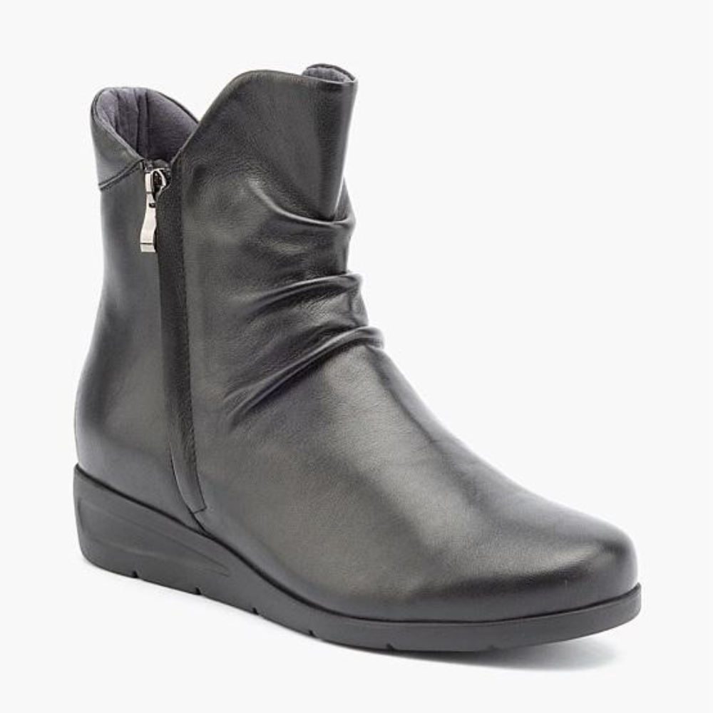 Klouds Women's Geneva Black  Natural Fit Footwear