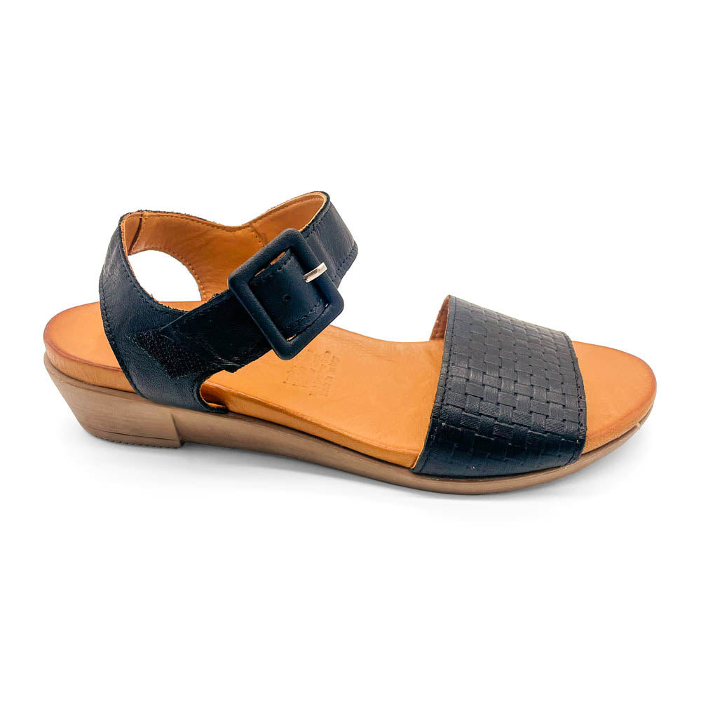Bueno Women's August Black  Natural Fit Footwear