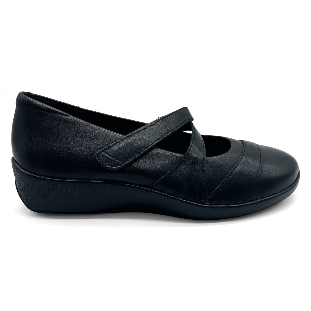 Scholl Orthaheel Women's Keisha Black  Natural Fit Footwear