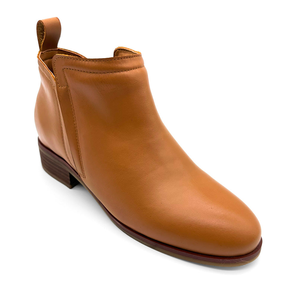 Human Women's Sine Tan  Natural Fit Footwear