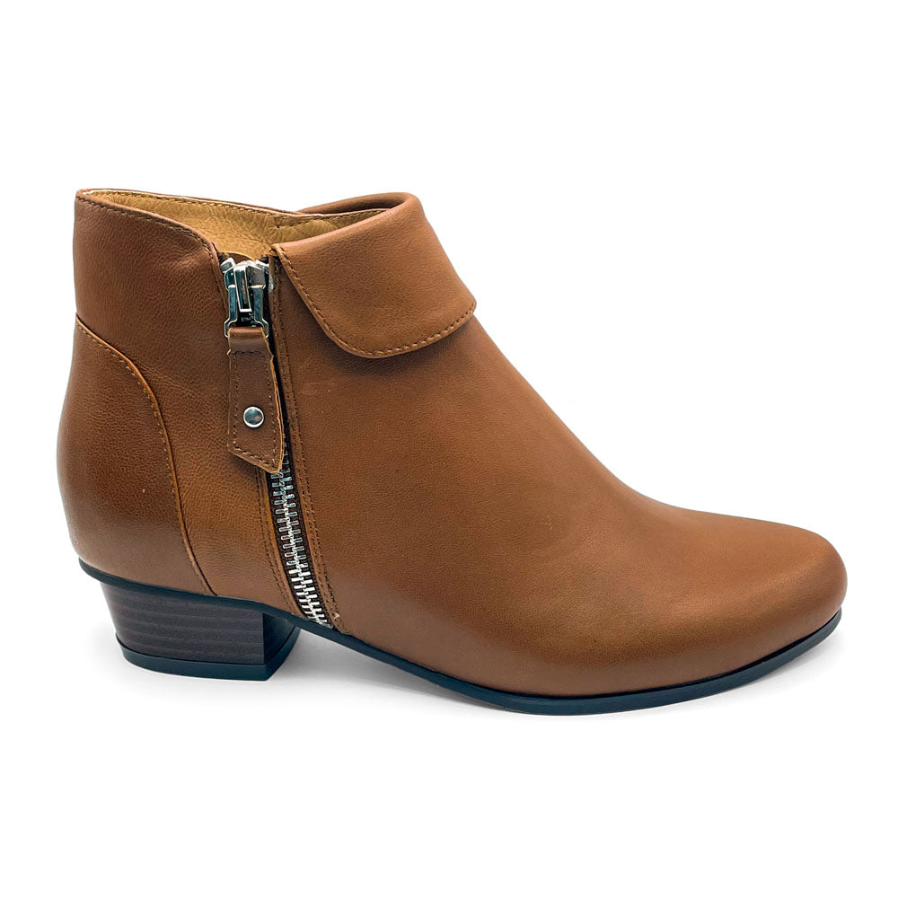 Klouds Women's Xanthippe Cognac  Natural Fit Footwear