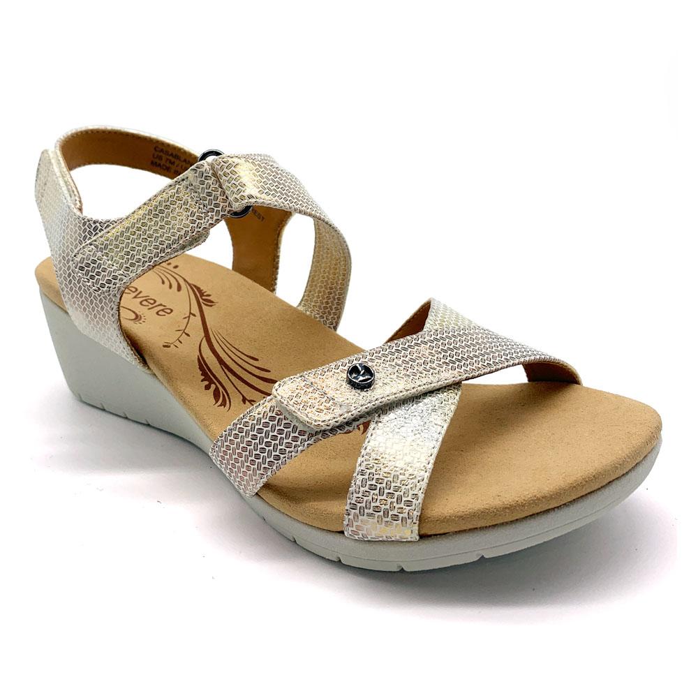 Revere Women's Casablanca Metallic Interest  Natural Fit Footwear