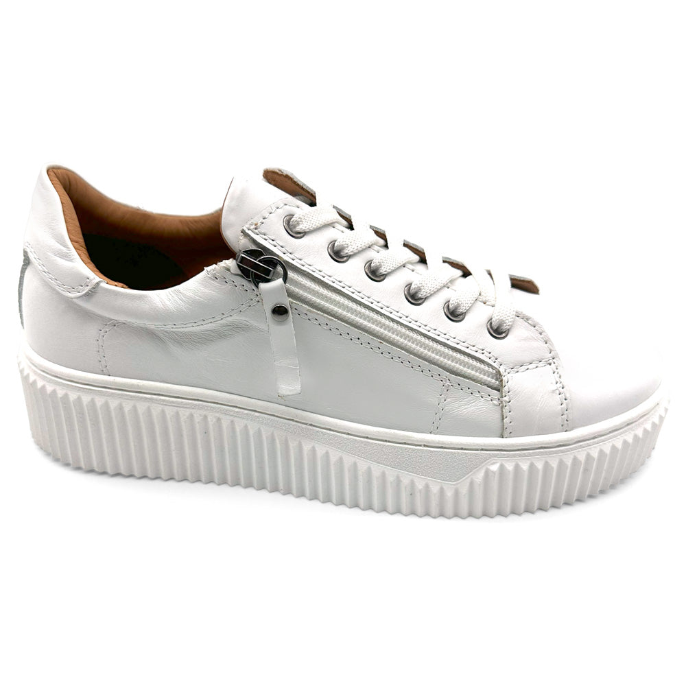 Sala Women's Bonnie White  Natural Fit Footwear